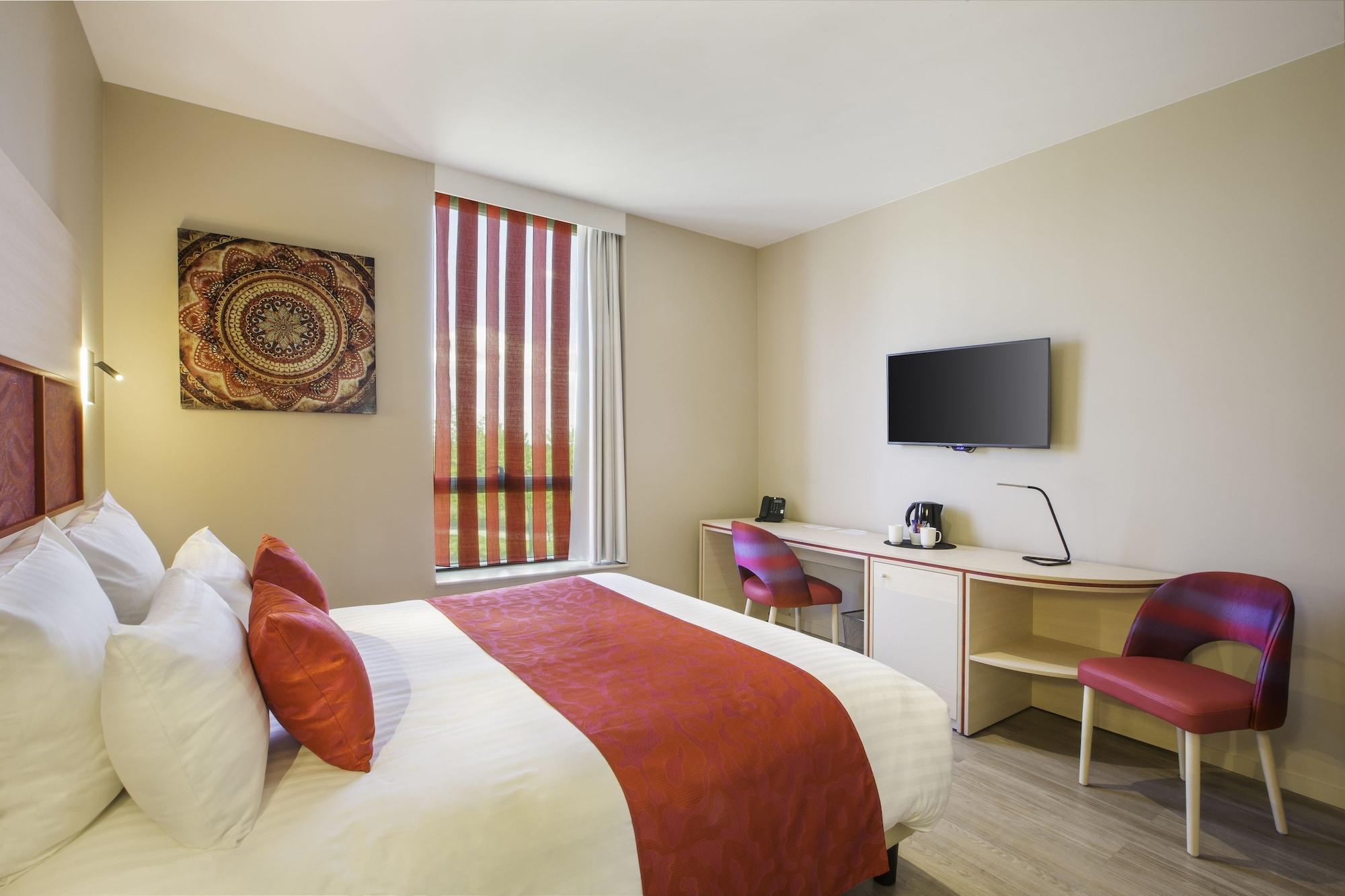 Best Western Plus Hotel Escapade Senlis Senlis  Ngoại thất bức ảnh