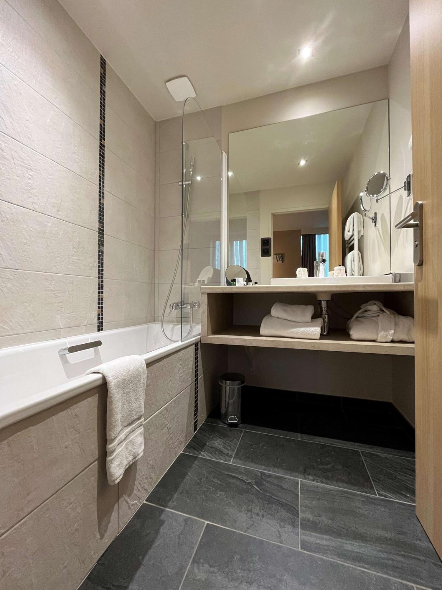 Best Western Plus Hotel Escapade Senlis Senlis  Ngoại thất bức ảnh